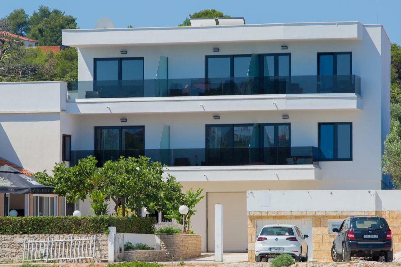 Hotel Paradise Punta Nečujam 外观 照片