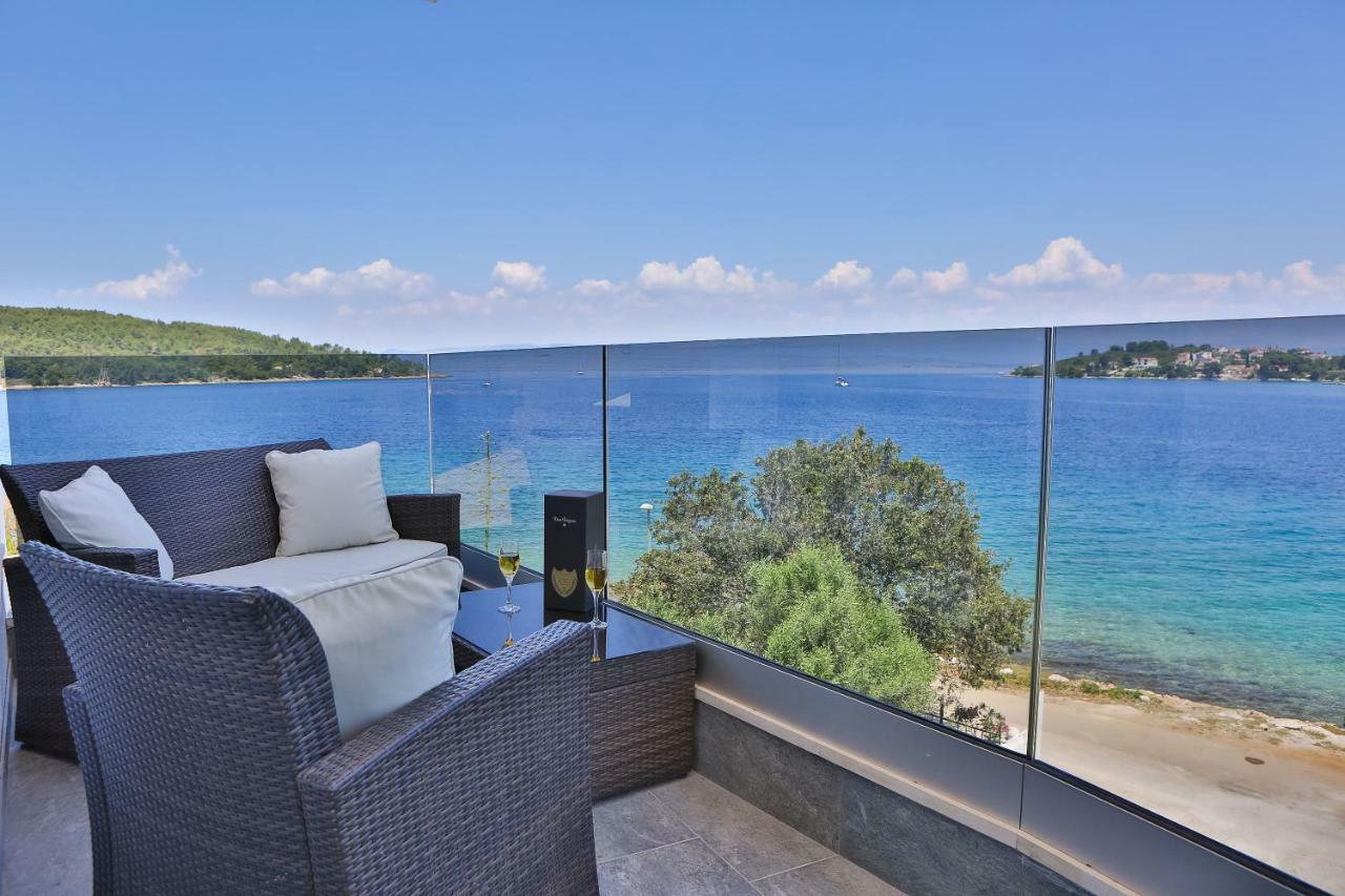 Hotel Paradise Punta Nečujam 外观 照片